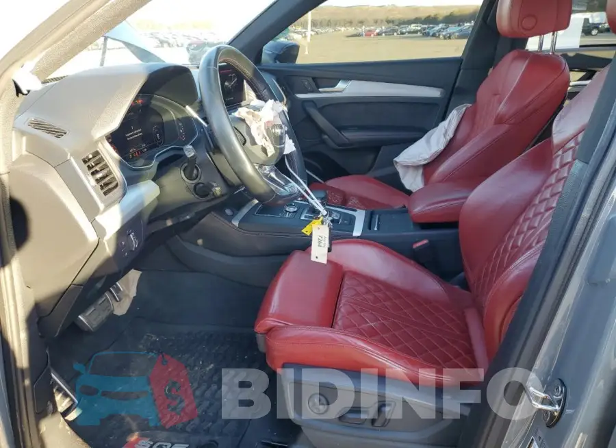 WA1B4AFY8L2050082 Photo# 7