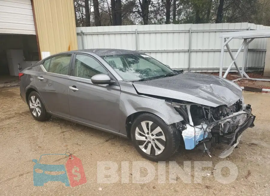 1N4BL4BV7PN360854 Photo# 4