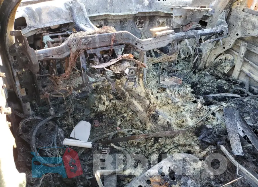2C3CDXJG3PH620115 Photo# 8