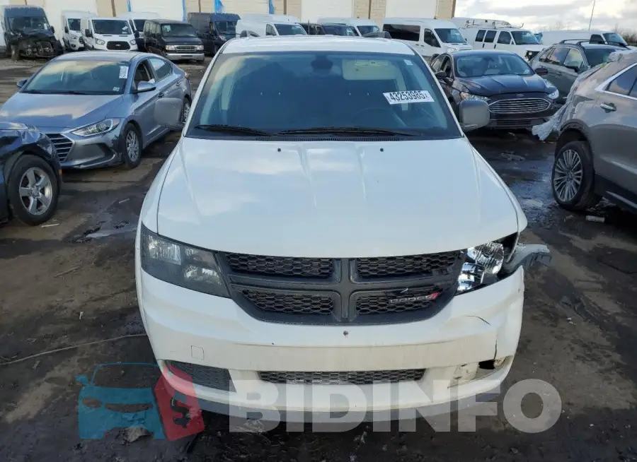 3C4PDCAB1JT496970 Photo# 5
