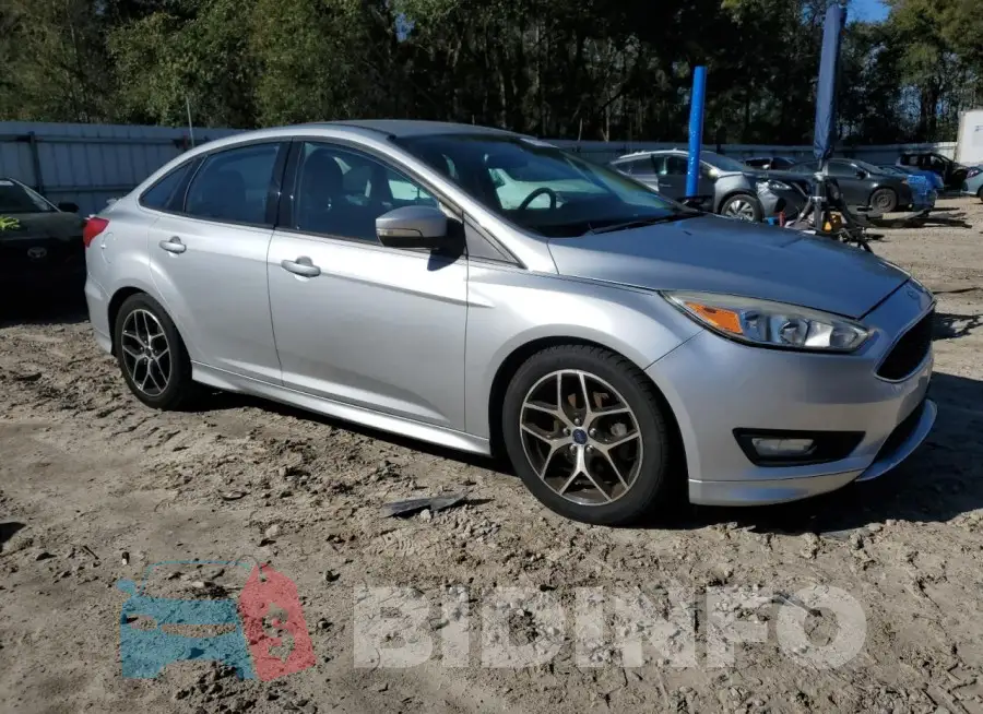 1FADP3F21GL215411 Photo# 4