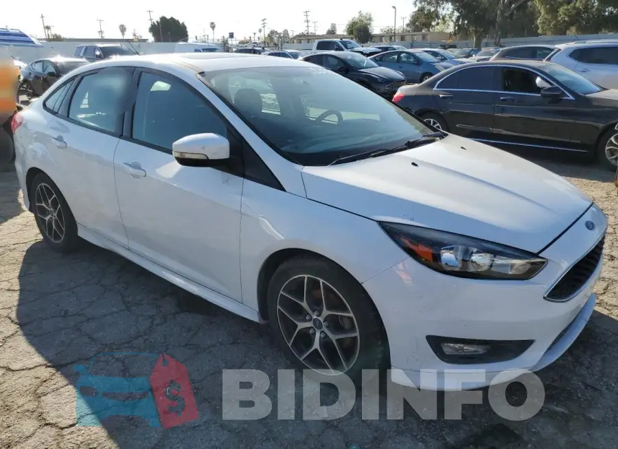 1FADP3F26GL336032 Photo# 4