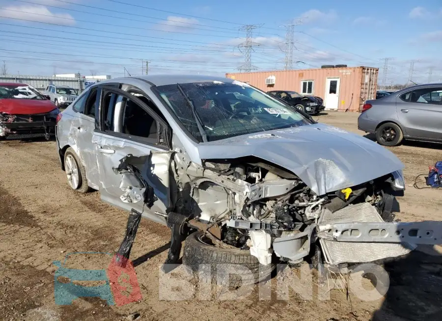 1FADP3F28JL300639 Photo# 4