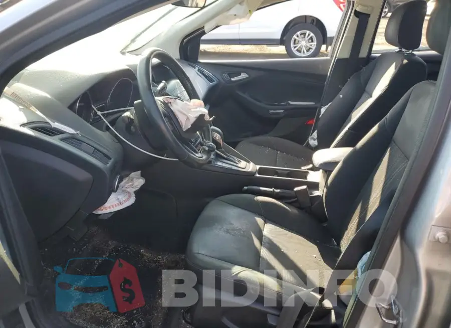 1FADP3F28JL300639 Photo# 7