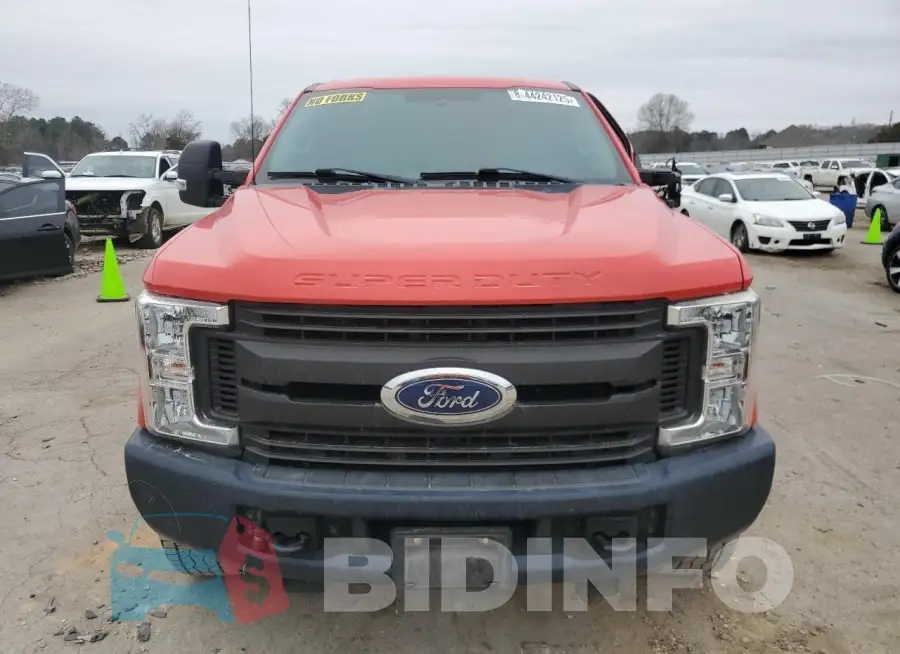 1FT7W2BT5JEB95601 Photo# 5