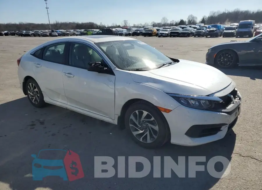 19XFC2F71HE227993 Photo# 4