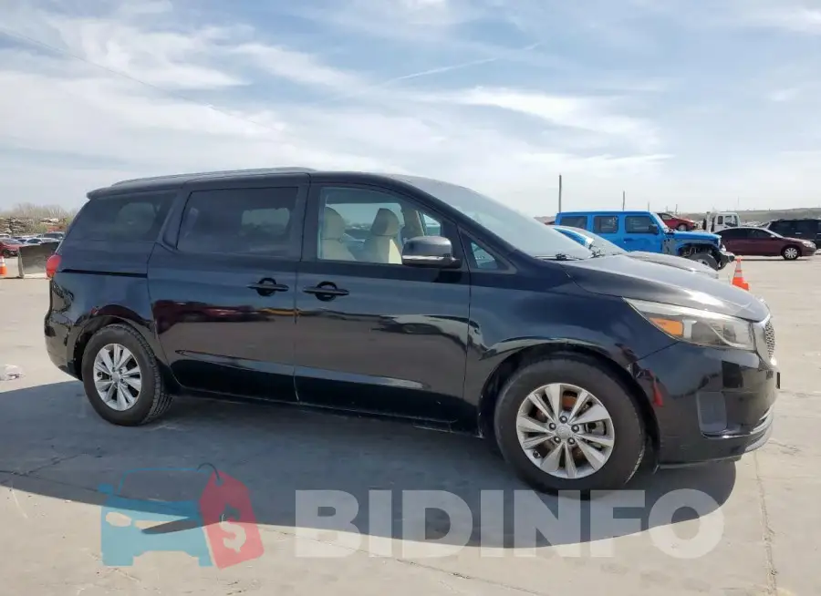 KNDMB5C19G6089247 Photo# 4