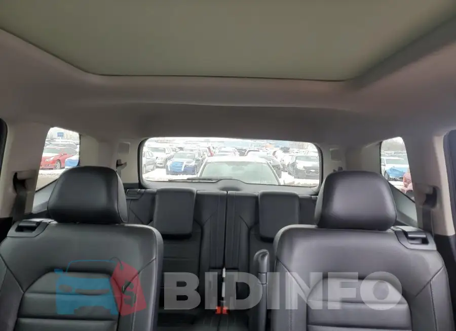1V2NR2CA2KC601101 Photo# 10