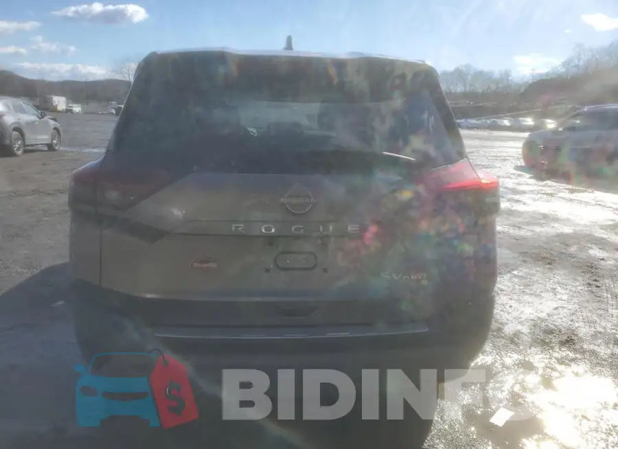 JN8BT3BB5NW333254 Photo# 6