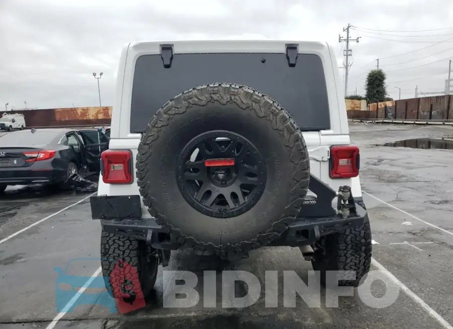 1C4HJXFG2JW329018 Photo# 6