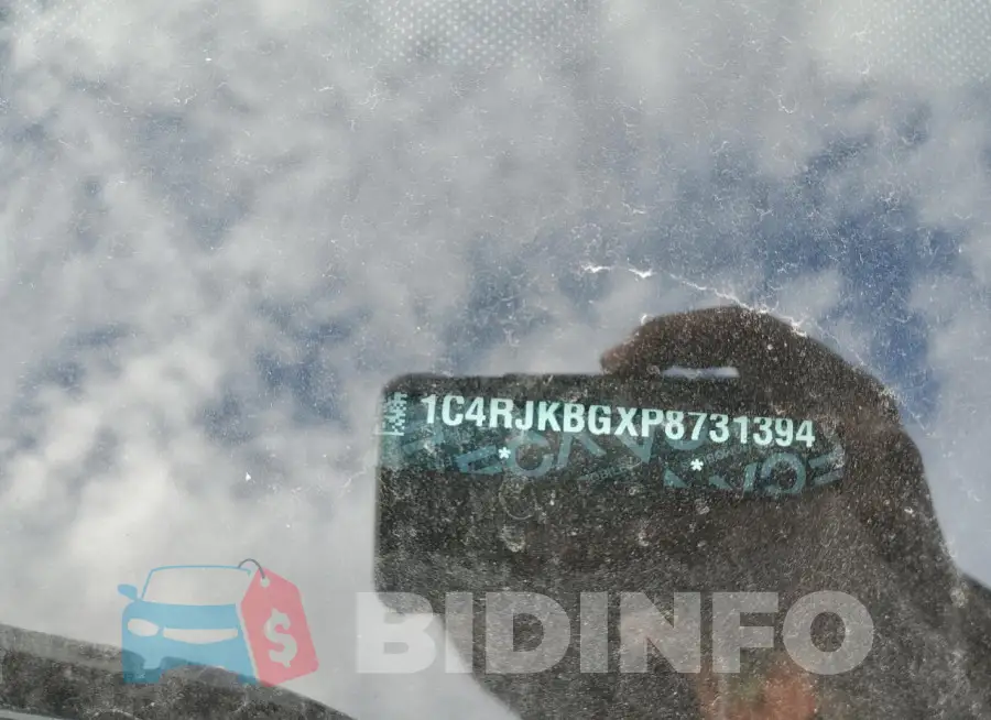 1C4RJKBGXP8731394 Photo# 13