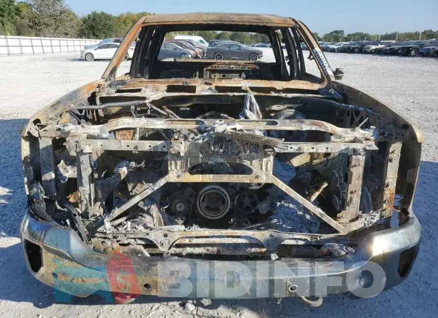 1GCRCSEC4JZ332355 Photo# 5