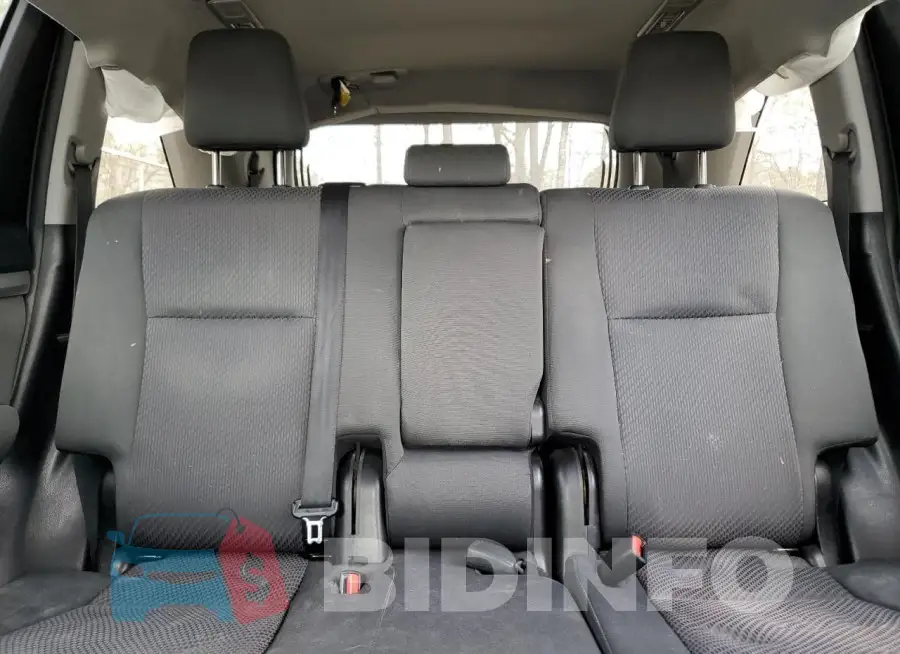 5TDZARFH8KS043670 Photo# 10