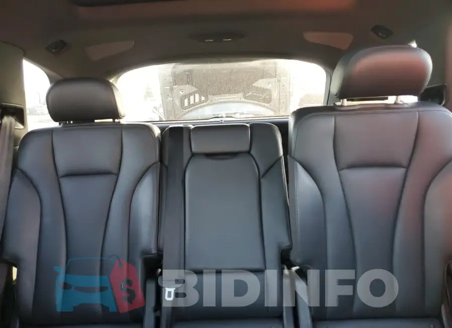 WA1VAAF70KD042672 Photo# 10