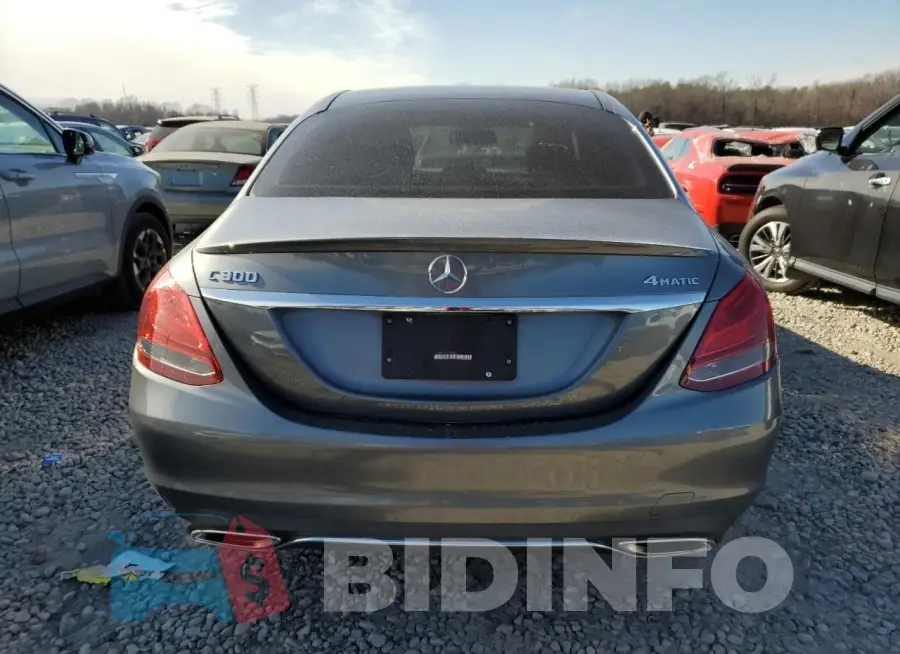 55SWF4KB1JU252999 Photo# 6