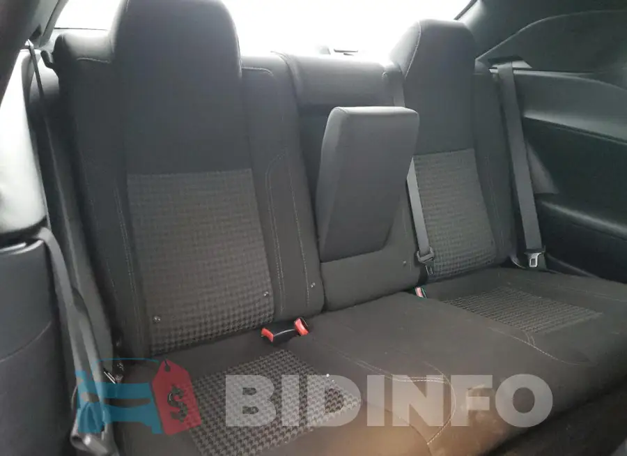 2C3CDZAG8GH290192 Photo# 10
