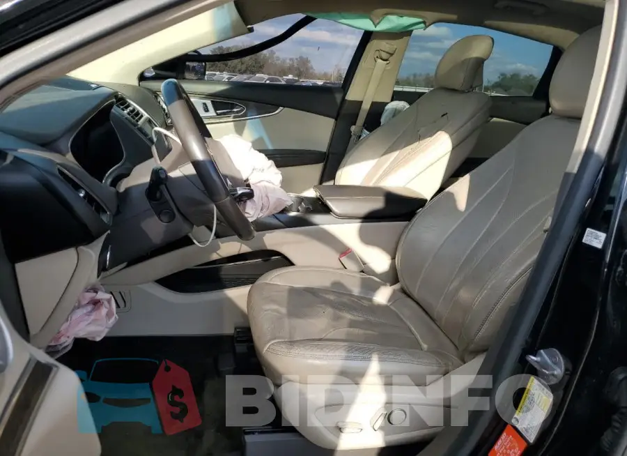 2LMTJ8LP5GBL56793 Photo# 7