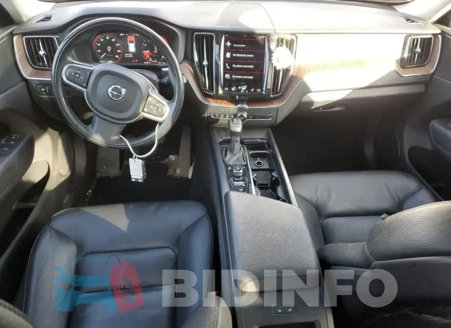 YV4102RK8M1738310 Photo# 8