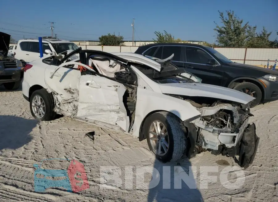 1FADP3F21GL369276 Photo# 4