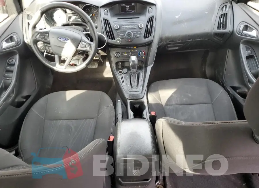 1FADP3F21GL401028 Photo# 8