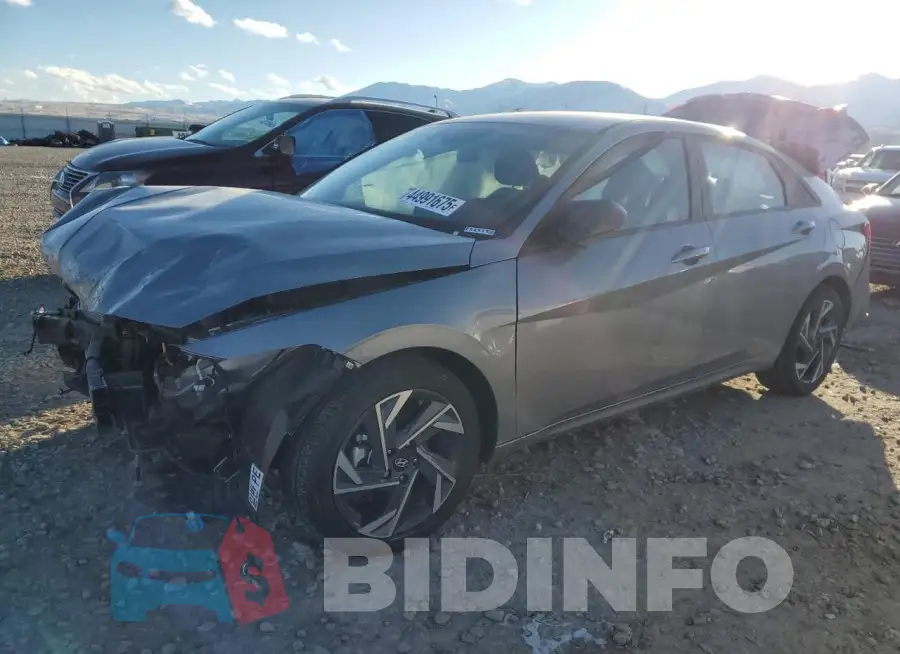 KMHLM4DG9SU873446 Photo# 1