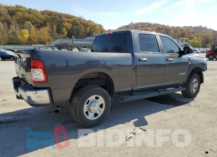 3C6UR5DL3KG519462 Photo# 3