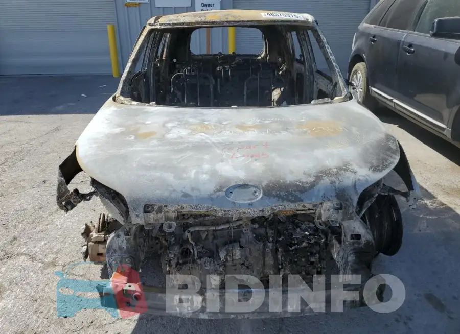 KNDJN2A22J7533624 Photo# 5