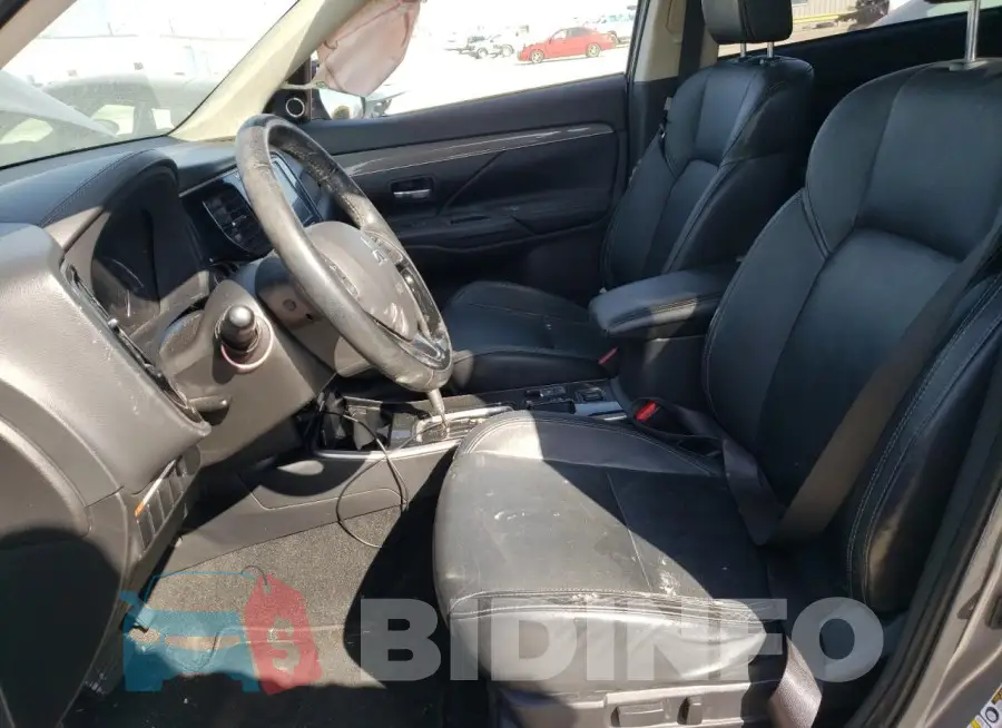JA4AD3A34KZ007187 Photo# 7