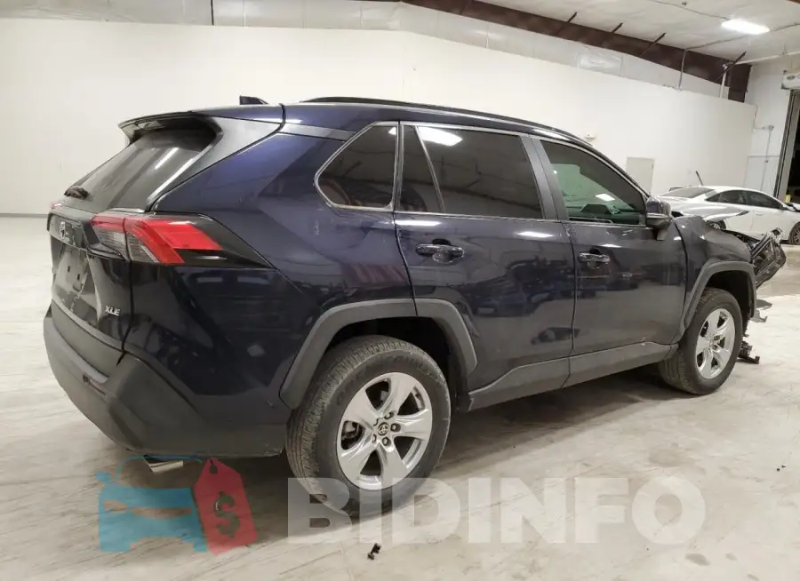 2T3W1RFV7MW133029 Photo# 3
