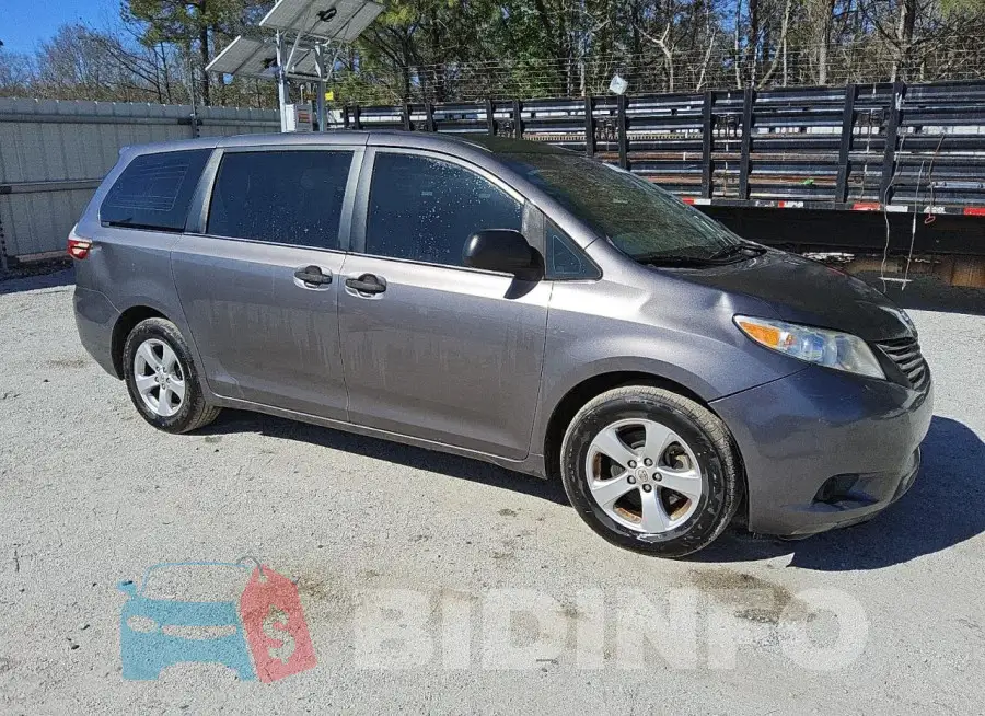 5TDZZ3DC2HS899357 Photo# 4