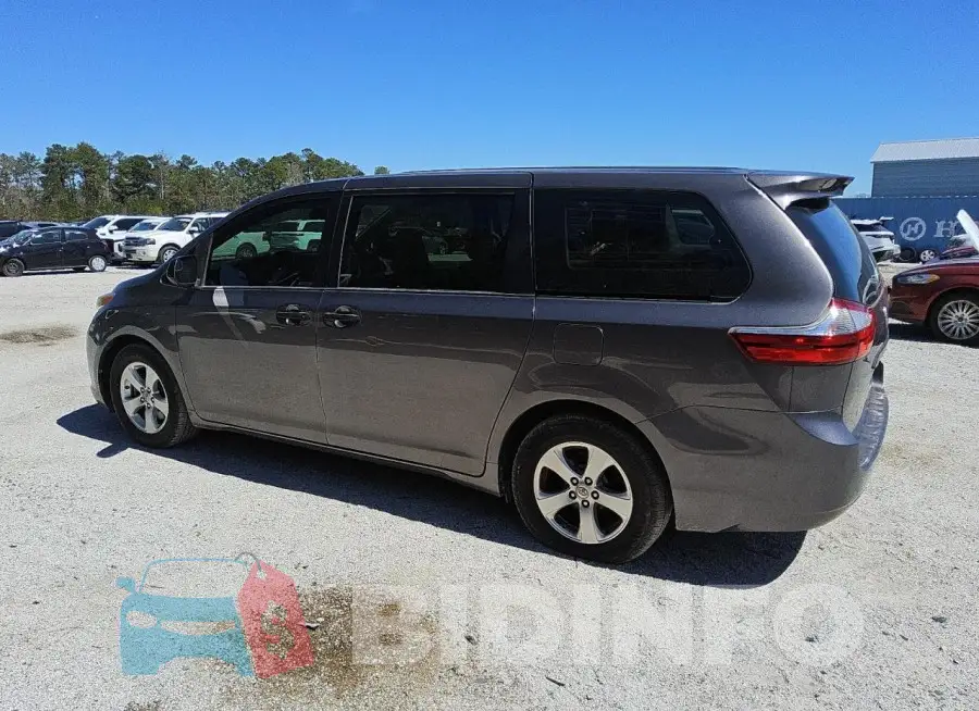 5TDZZ3DC2HS899357 Photo# 2