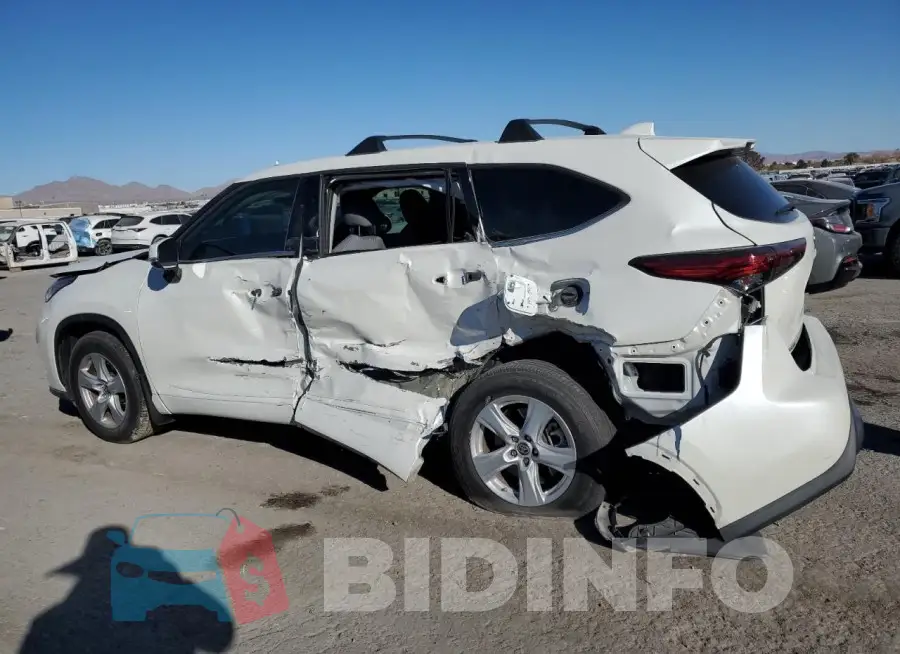 5TDZZRAH3MS517494 Photo# 2