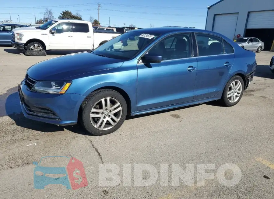 3VW2B7AJ2HM345457 Photo# 1