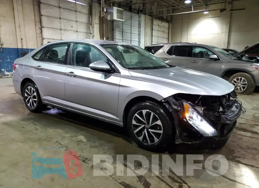 3VW5M7BU0RM043747 Photo# 4