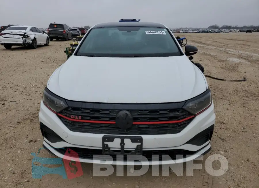 3VW5T7BU3KM150820 Photo# 5