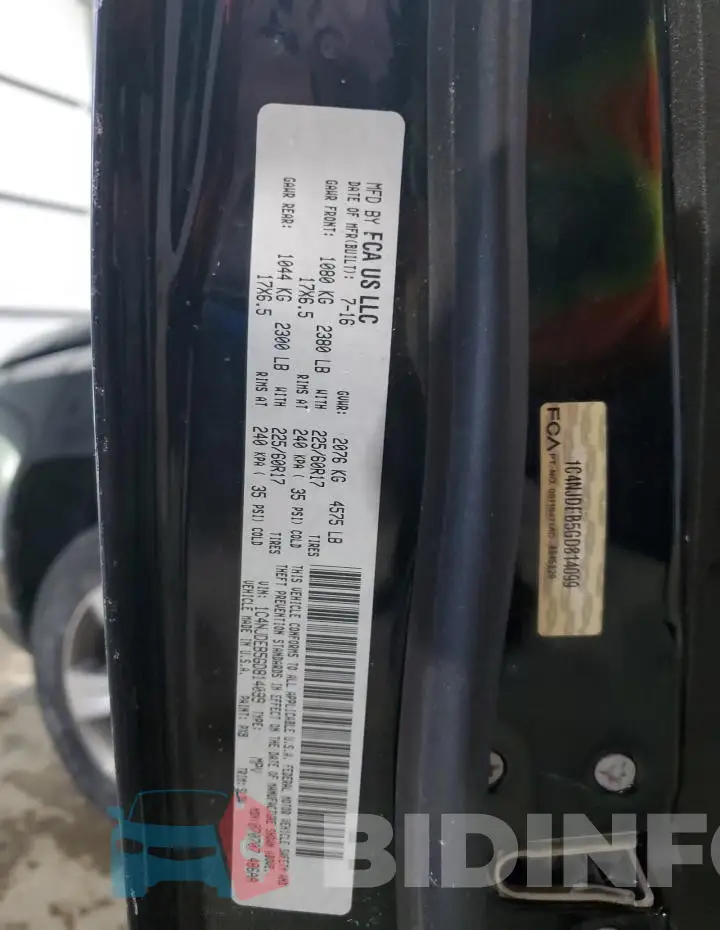 1C4NJDEB5GD814099 Photo# 13