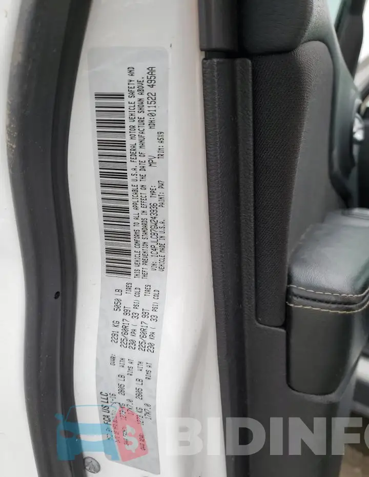 1C4PJLCB7GW243936 Photo# 14