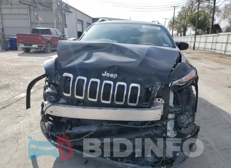 1C4PJLLB8JD545125 Photo# 5