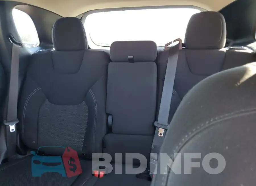 1C4PJMCB4KD473606 Photo# 10