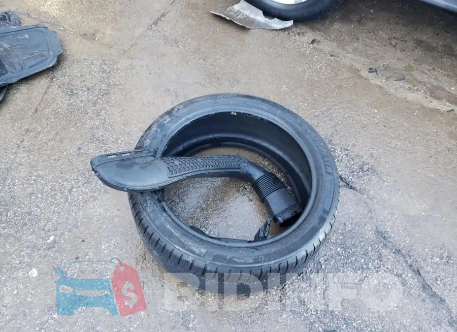 55SWF4KB5HU199704 Photo# 12