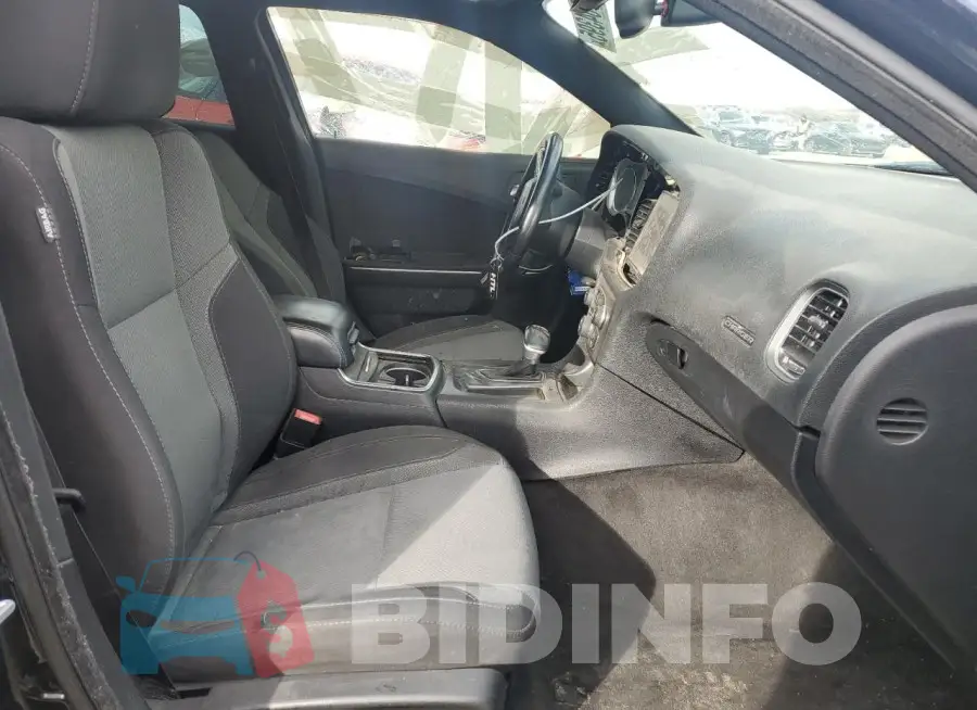 2C3CDXHG4GH174191 Photo# 7
