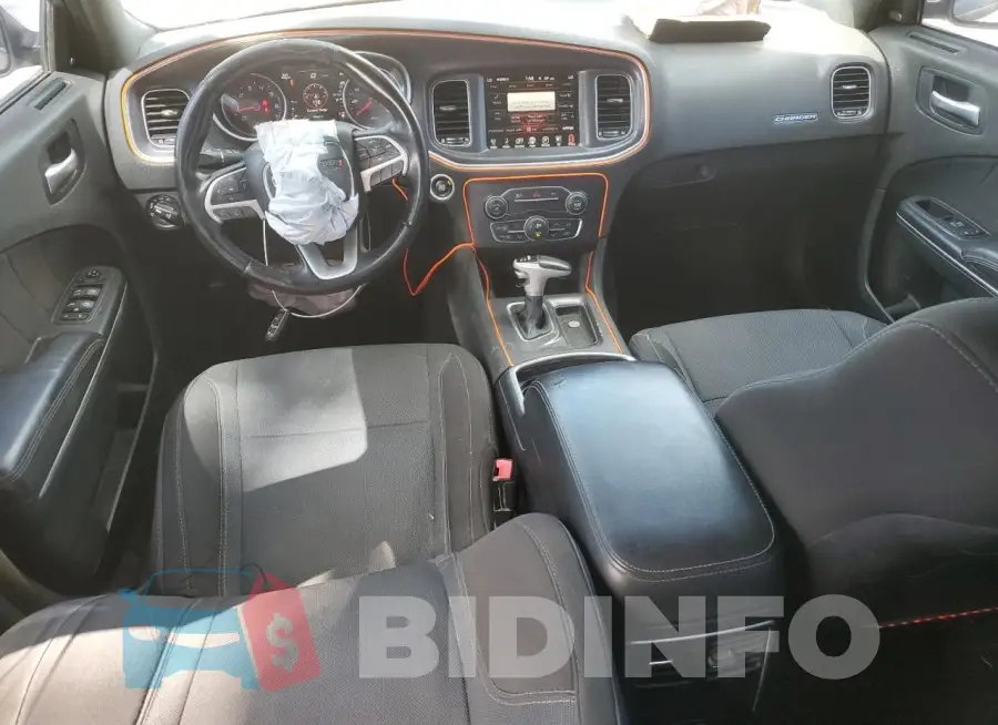 2C3CDXHG8GH339191 Photo# 8