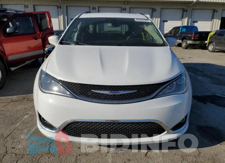 2C4RC1BG3LR115619 Photo# 5