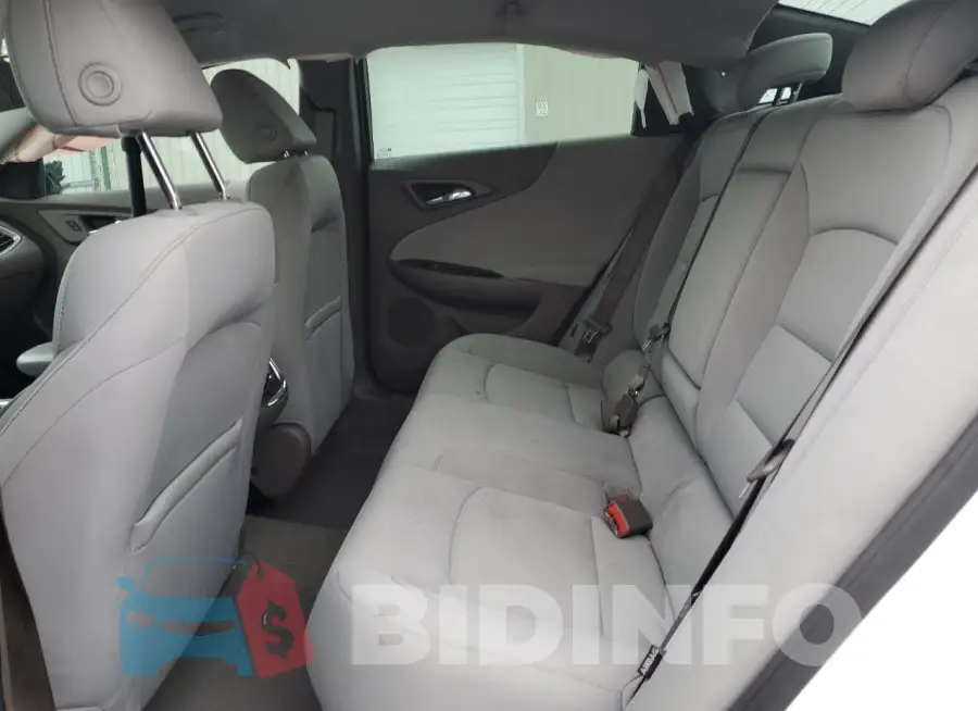 1G1ZD5ST0NF132771 Photo# 10