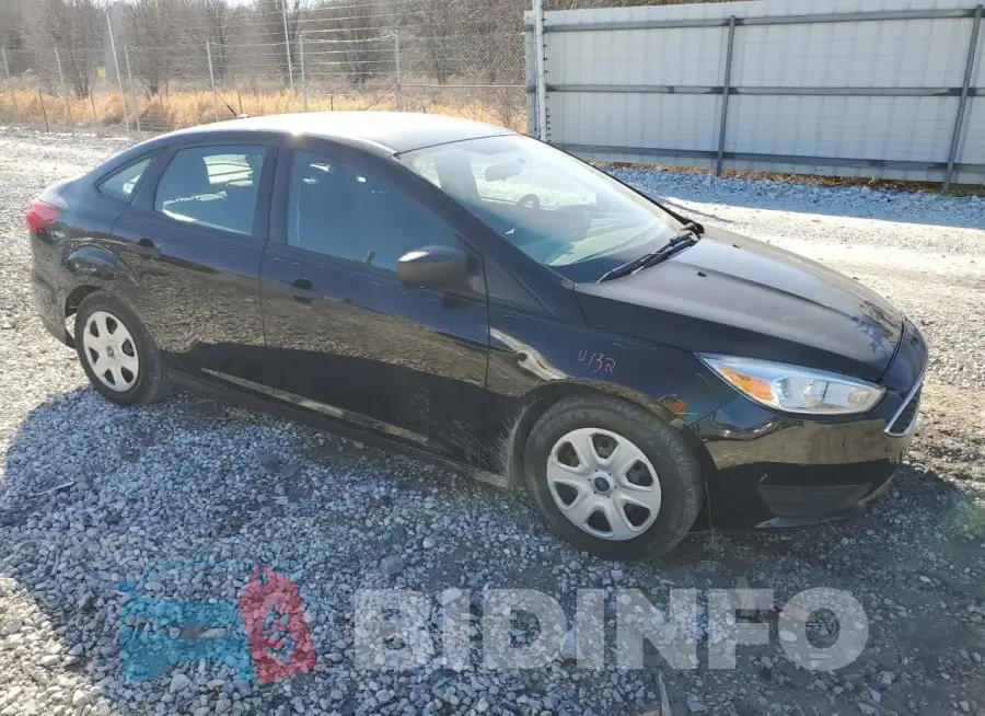 1FADP3E24GL372383 Photo# 4