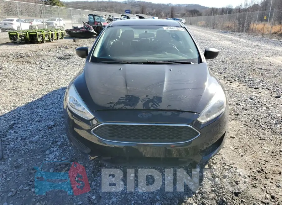 1FADP3E24GL372383 Photo# 5