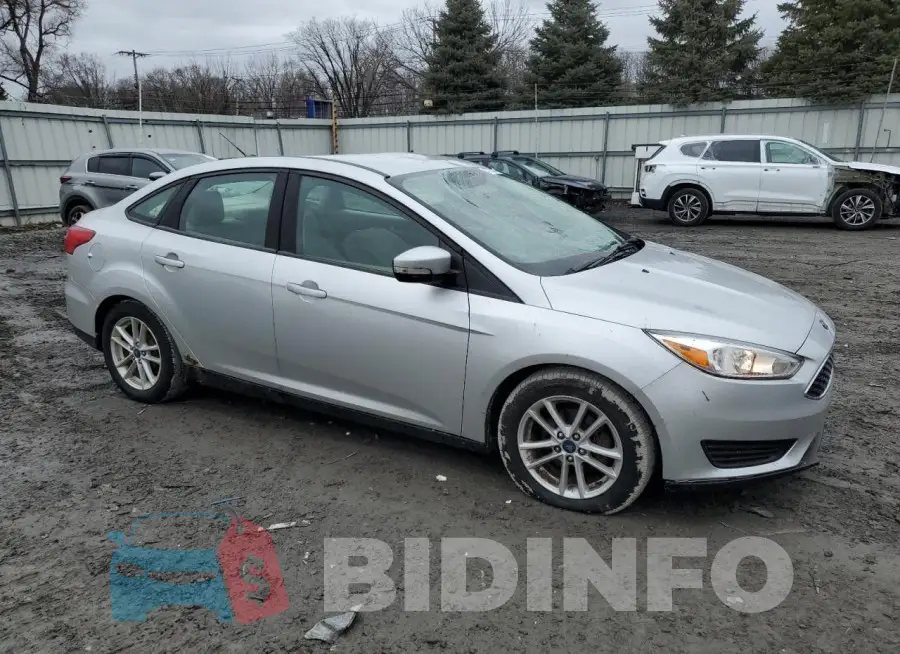 1FADP3F20JL214029 Photo# 4