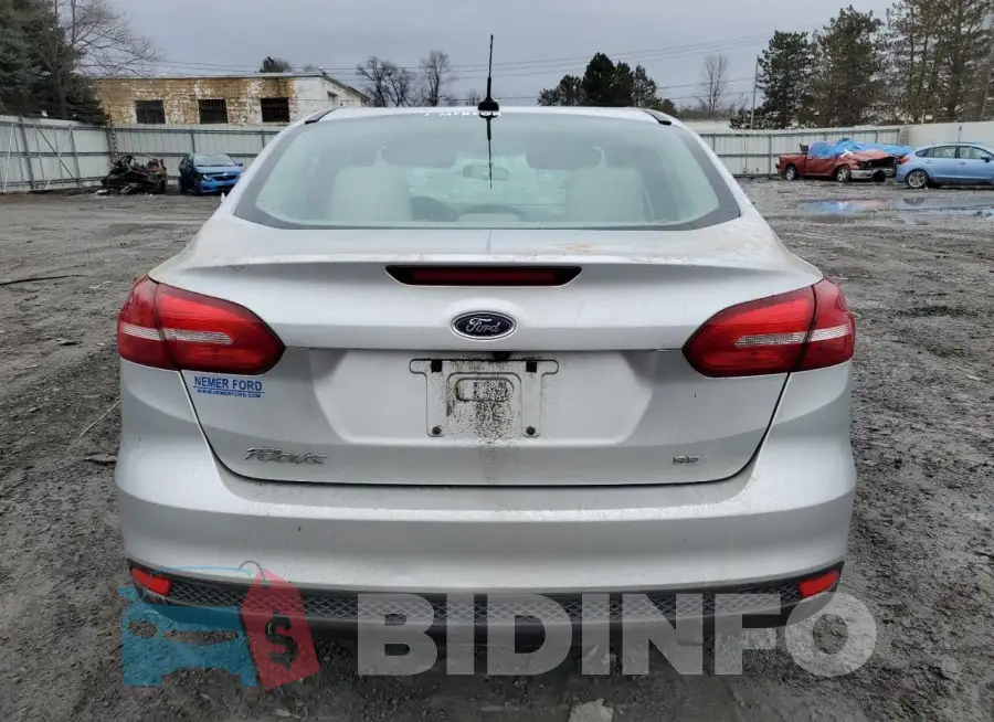 1FADP3F20JL214029 Photo# 6