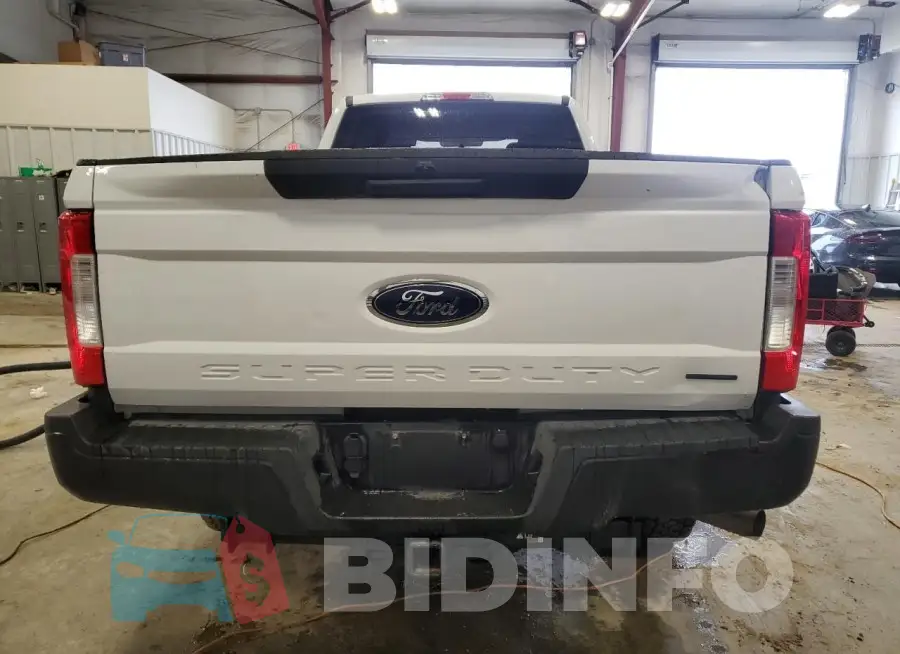 1FT7X2B65JEC00772 Photo# 6