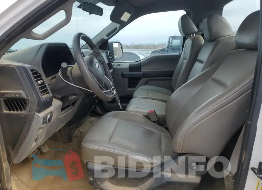 1FTMF1C82HKD37857 Photo# 7